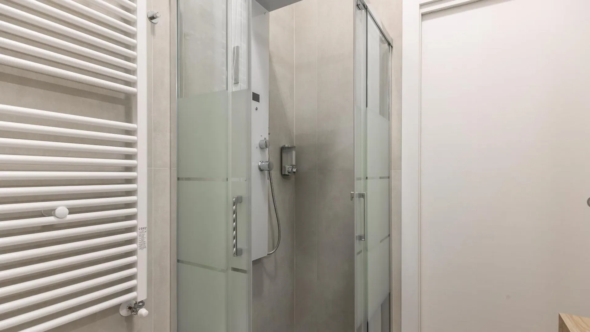 아파트 Ourjoy Condo, Free Parking, Ac, Strong Wifi - M Gioia47, Central Station, Porta Nuova, 밀라노
